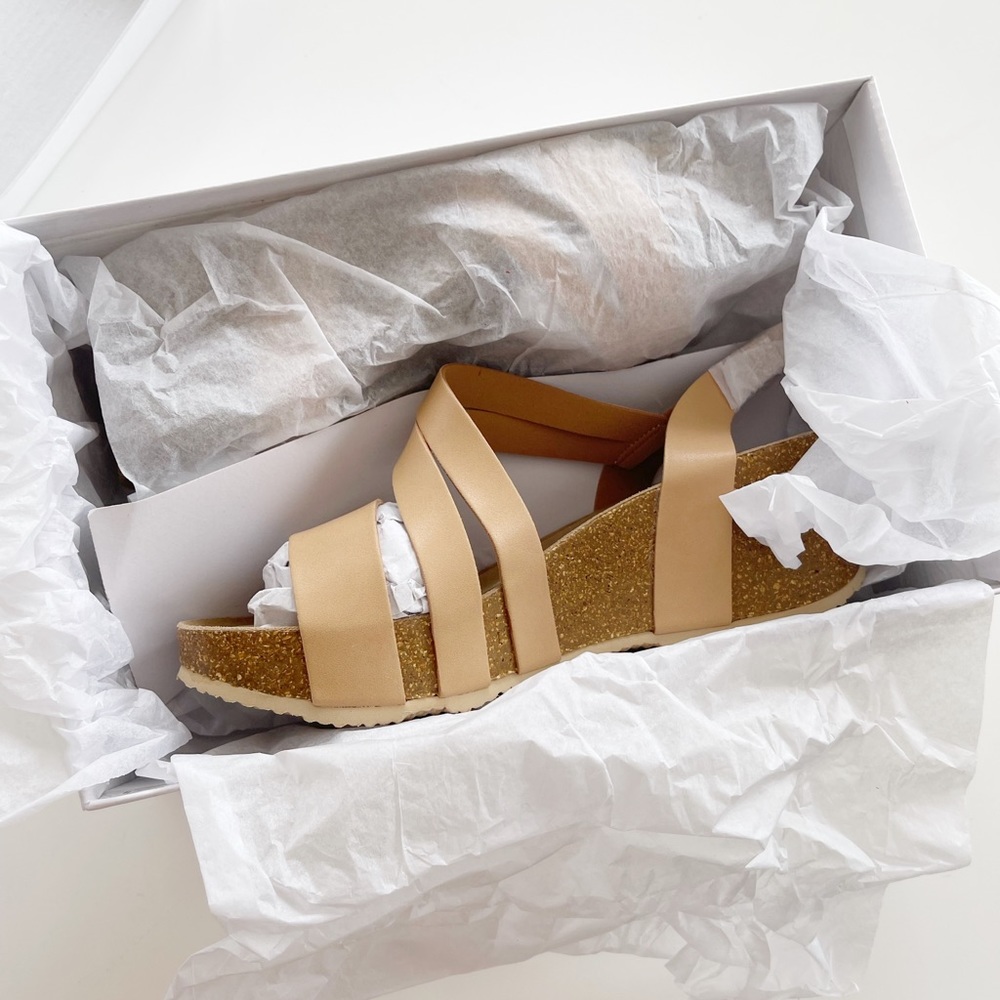 Angel Steps Tali Sandal Tan - 10 - Picture 3 of 5
